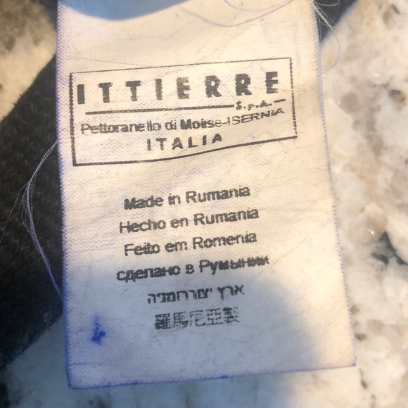 Versace monogram crossbody in black - Picture 9 of 11